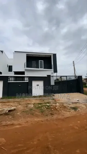 4bdrm Duplex in Godrey Okoye, Enugu for sale