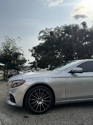 Mercedes-Benz E300 2017 Silver