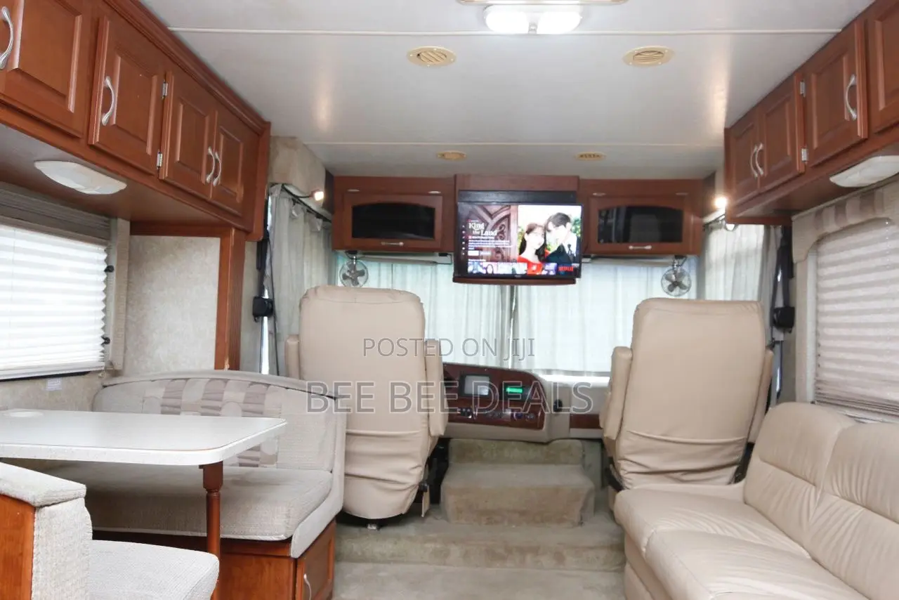 Rent Fancy Cars for Photo Shoots and Weddings