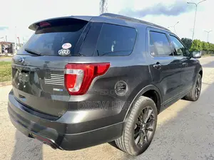 Ford Explorer XLT 4dr 4x4 (2.3L 4cyl 6A) 2017 Gray