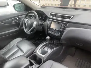 Nissan Rogue SL 4dr SUV AWD (2.5L 4cyl CVT) 2015 Red