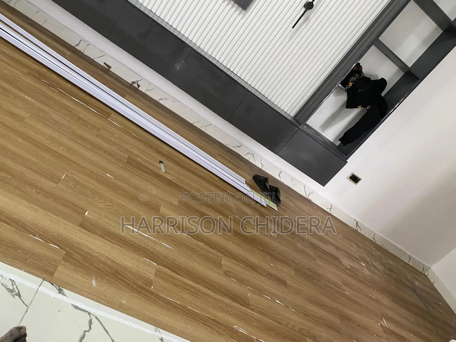 Brown Vinyl Tiles Installation Service