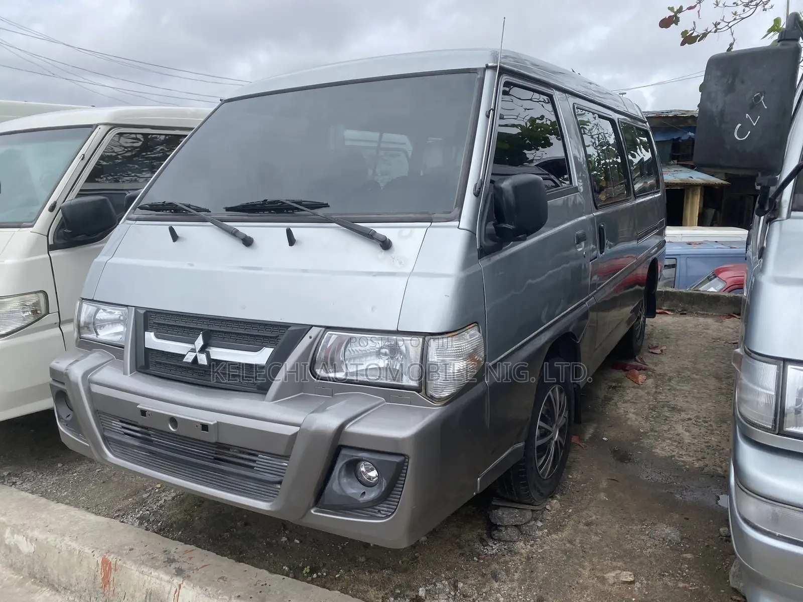Mitsubishi Delica 2014 Grey