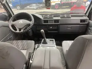 Mitsubishi Delica 2014 Grey