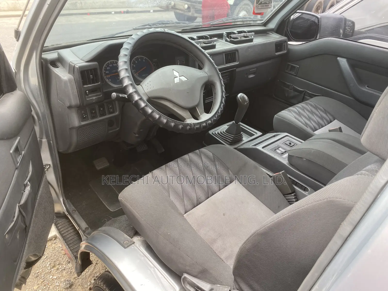 Mitsubishi Delica 2014 Grey