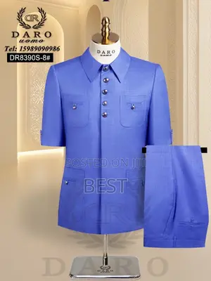 Classic Luxury Safari Men’S Suit