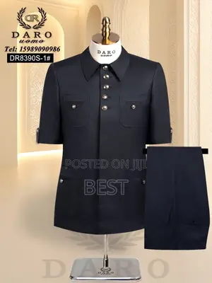 Classic Luxury Safari Men’S Suit