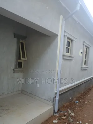 1bdrm Room & Parlour in Lavista Court Estate, Galadimawa for rent