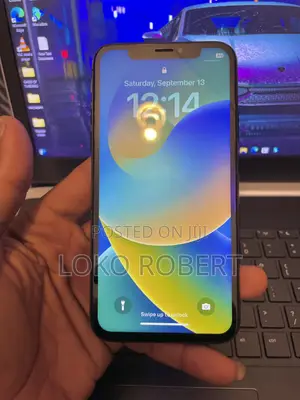 Apple iPhone X 64 GB Black