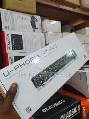 Behringer U-Phoria Umc404hd Audiophile 4×4