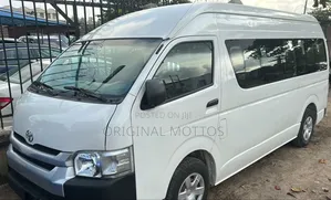 Toyota HiAce 2015