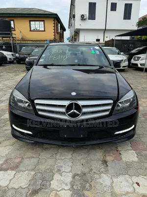 Mercedes-Benz C300 Luxury 4Matic Sedan AWD (3.0L 6cyl 7A) 2011 Black
