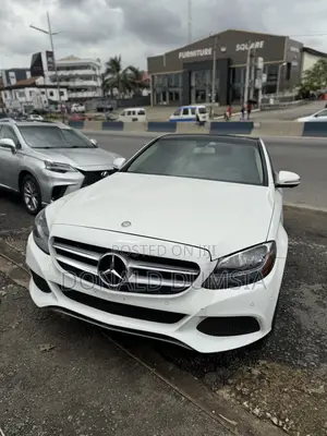 Mercedes-Benz C300 Sport 4Matic Sedan AWD (2.0L 4cyl 7A) 2017 White