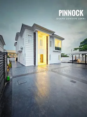 5bdrm Mansion in Lekki Lagos for sale