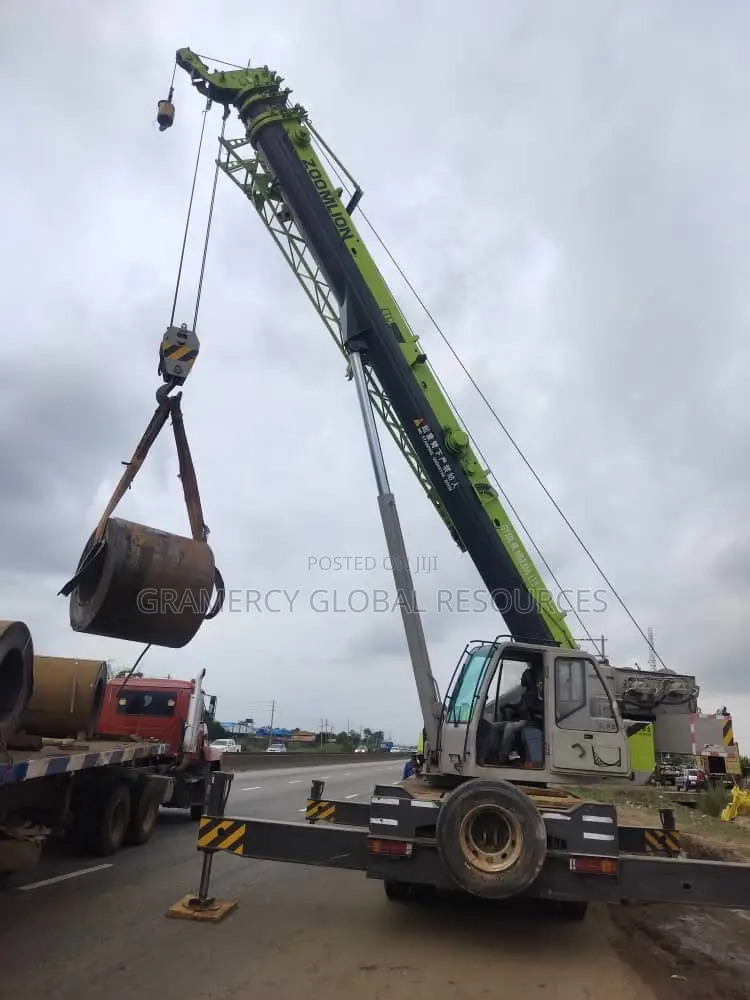 25- 30 Tons Motor Crane for Hire Within Lagos,Ibd Ogun