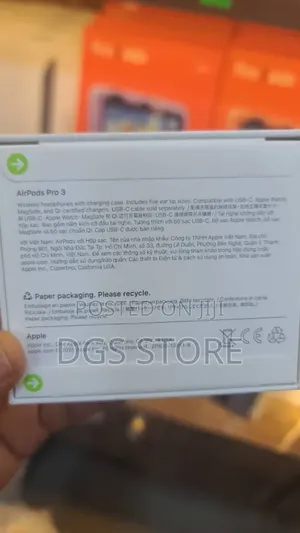 Apple Airpods Pro 3 Bluetooth Earbud (2025)