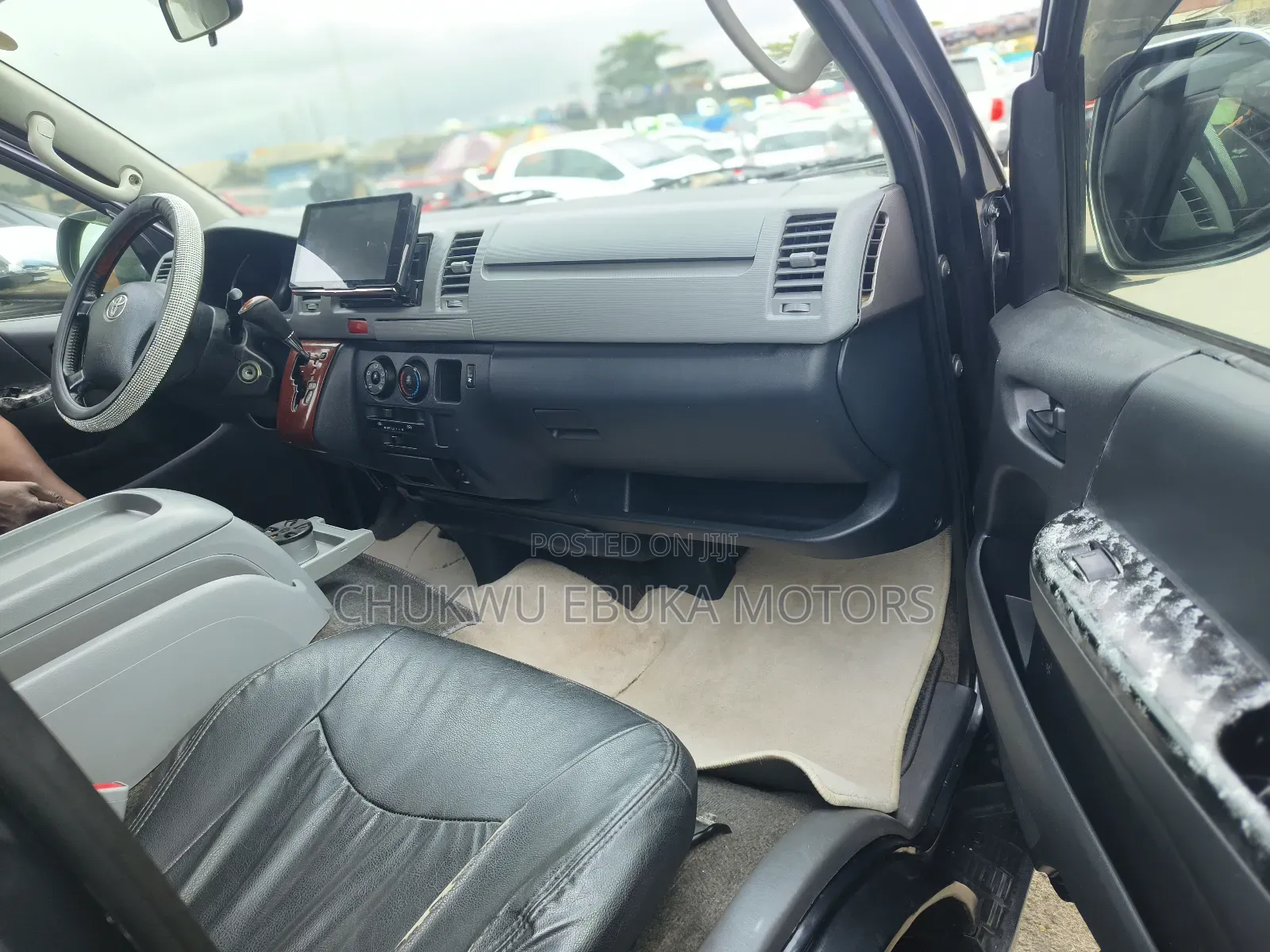Toyota HiAce 2012 Grey