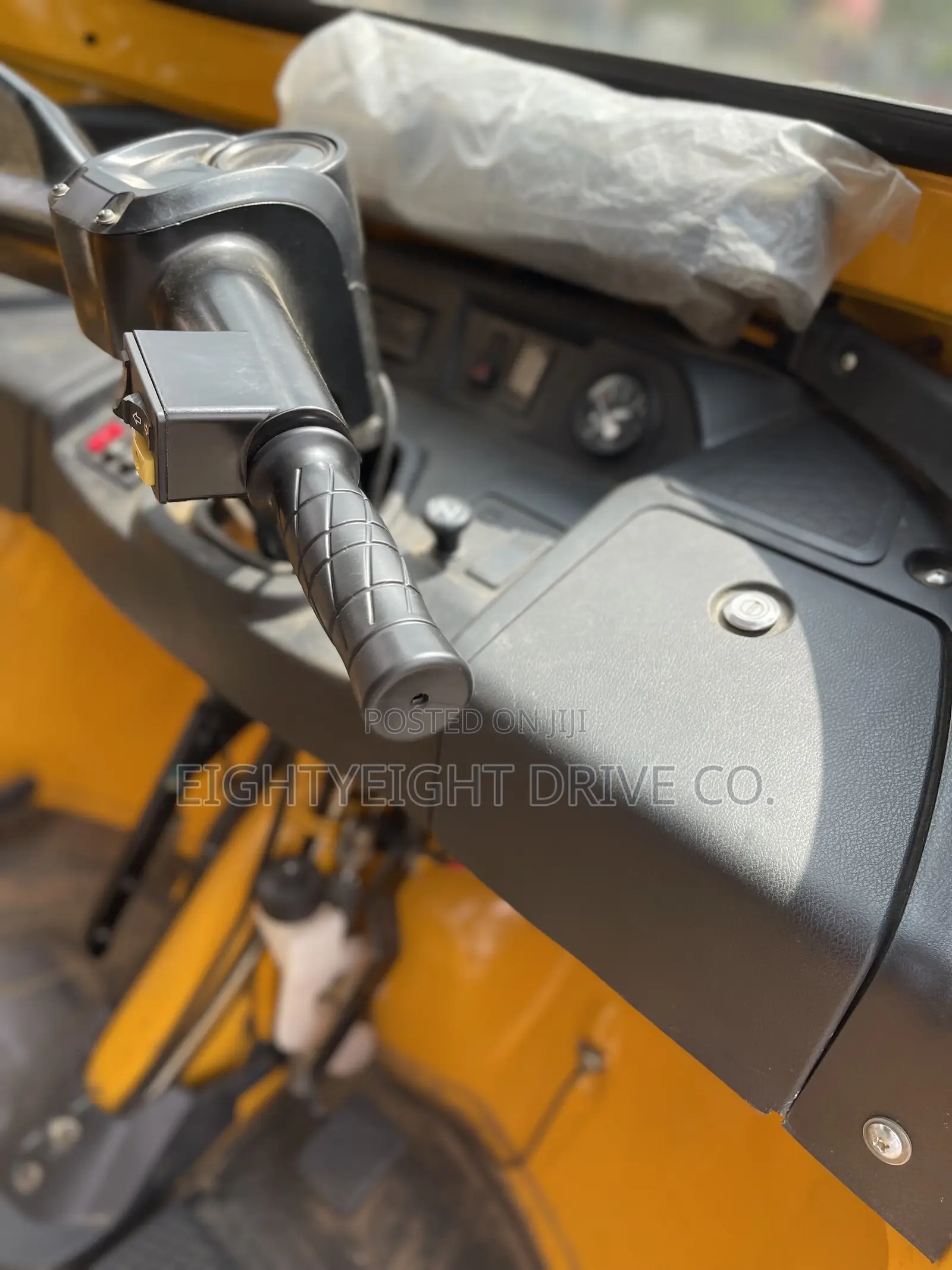 TVS King Deluxe Plus iTouch Start 2024 Yellow