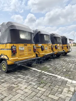 TVS King Deluxe Plus iTouch Start 2024 Yellow