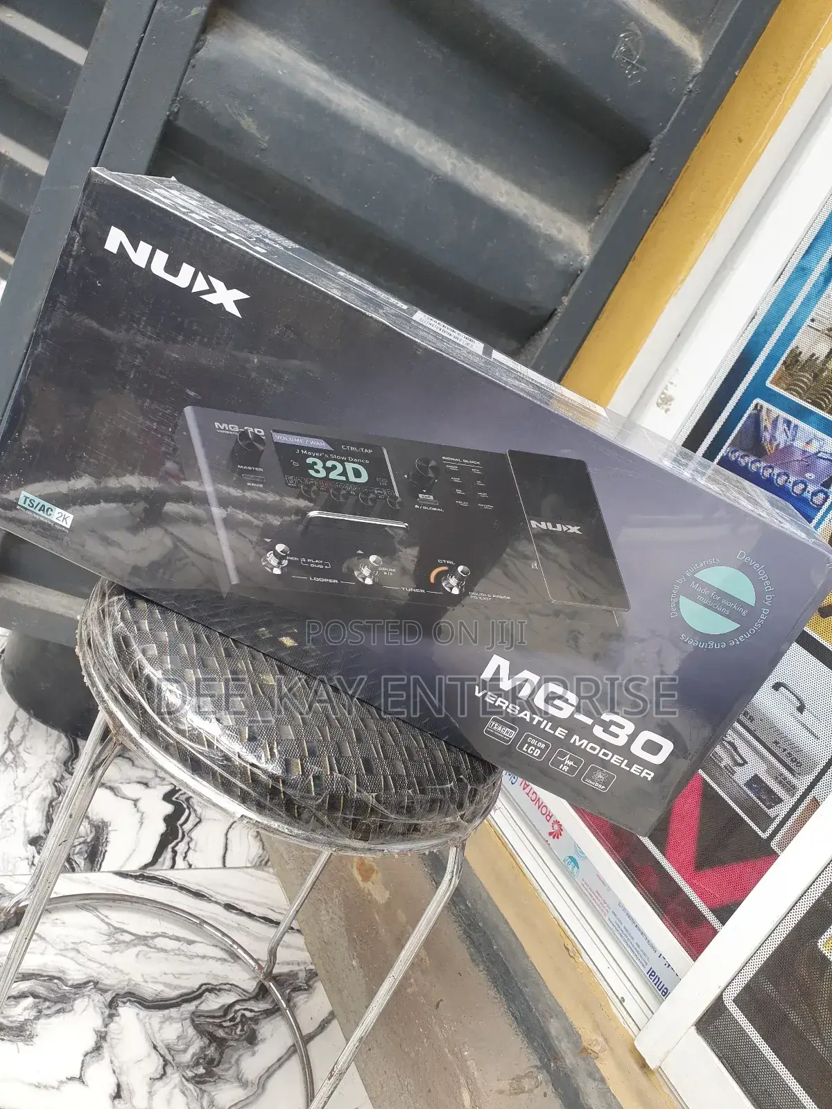 Nux Mg-30 Versatile Modeler Guitar Effect