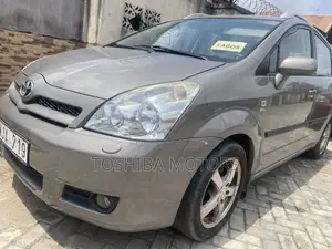 Toyota Corolla Verso 2009 Gray