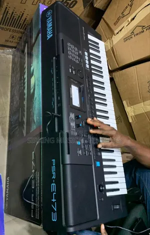 Yamaha Keyboard PSR E473 With Adopter