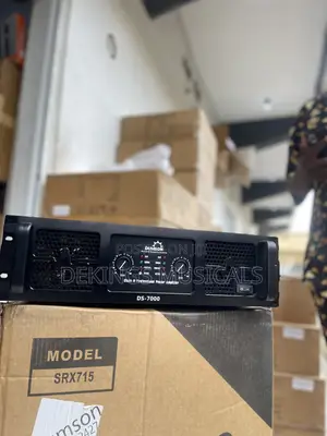Dumson Ds-7000 Powered Amplifier
