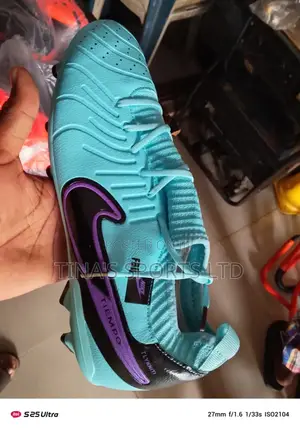 Adult Soccer Boot
