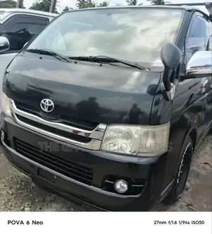Toyota HiAce 2010 Black