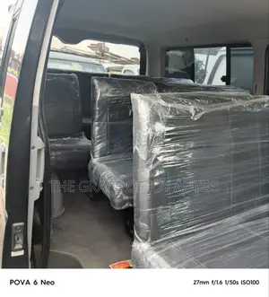 Toyota HiAce 2010 Black