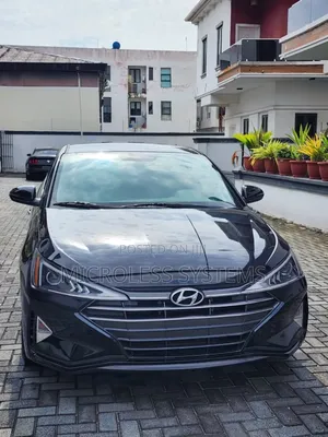 Hyundai Elantra 2019 Black