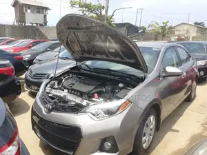Toyota Corolla 2016 Gray