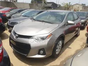 Toyota Corolla 2016 Gray