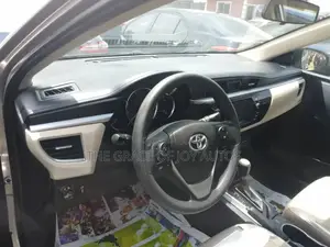 Toyota Corolla 2016 Gray