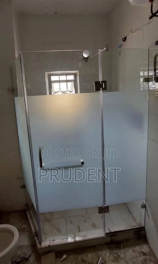 Toilet Shower Cubicle