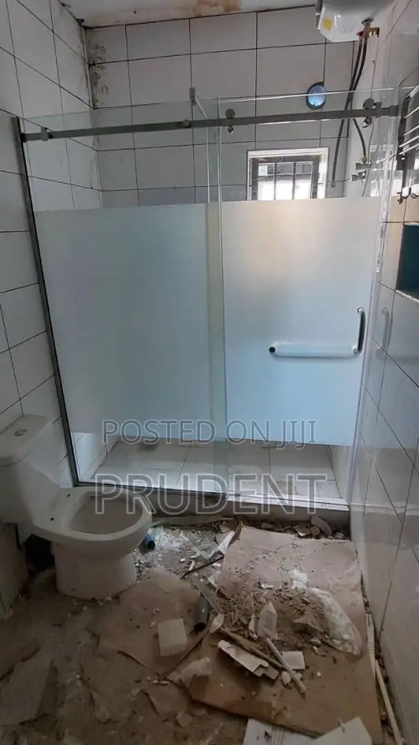 Toilet Shower Cubicle