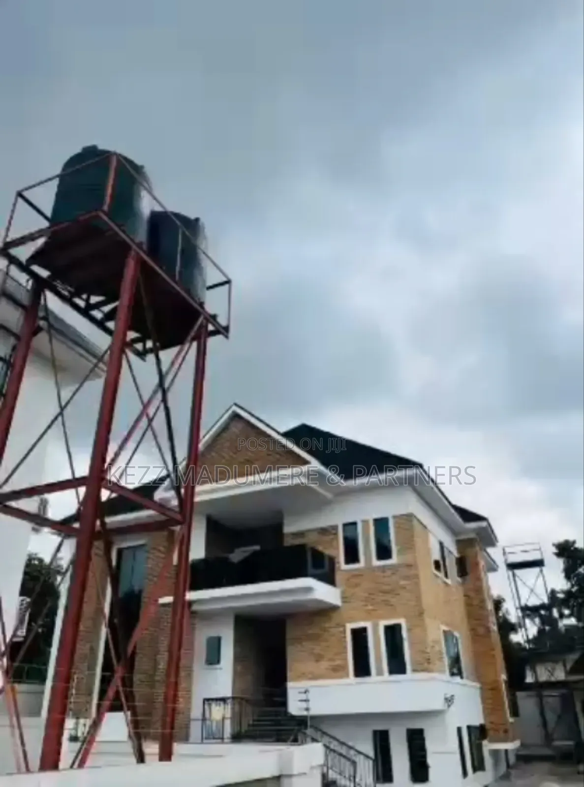 6bdrm Duplex in Independent Layout,  for sale