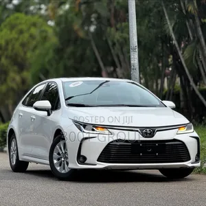 Toyota Corolla 2023 White