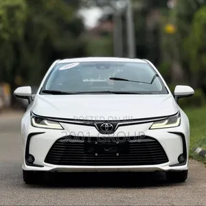Toyota Corolla 2023 White