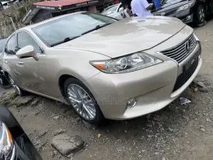 Lexus ES 350 FWD 2014 Gold