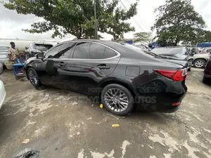 Lexus ES 350 FWD 2016 Matt Black