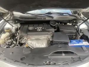 Toyota Camry SE 4dr Sedan (2.5L 4cyl 6A) 2011 Silver