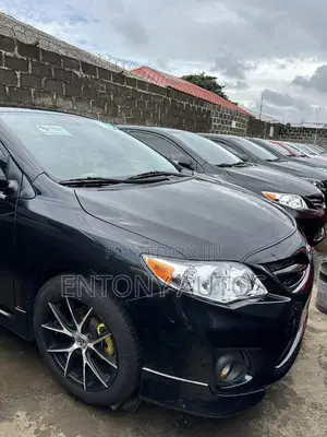 Toyota Corolla S 4dr Sedan (1.8L 4cyl 4A) 2013 Black