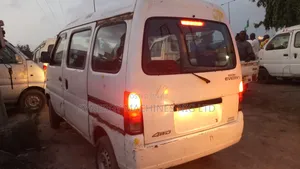 Suzuki Every 2010 White
