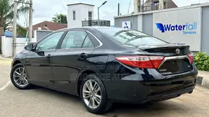 Toyota Camry SE 4dr Sedan (2.5L 4cyl 6A) 2017 Black