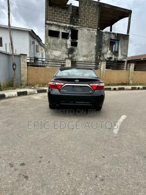 Toyota Camry SE 4dr Sedan (2.5L 4cyl 6A) 2017 Black