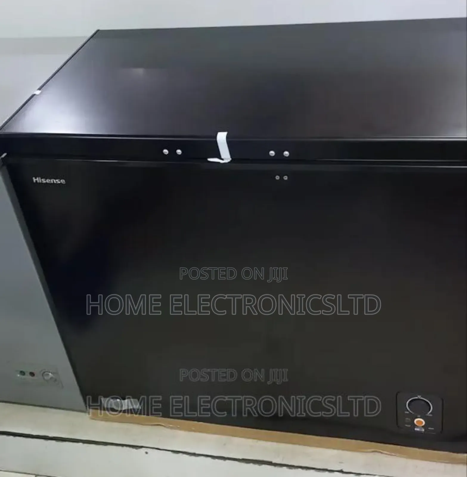 Hisense Chest Freezer Black 240 Liter