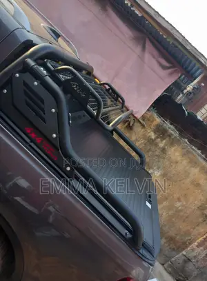 Complete Boothcover Toyota Tacoma 2020 Model