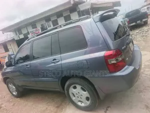 Toyota Highlander V6 2005 Gray