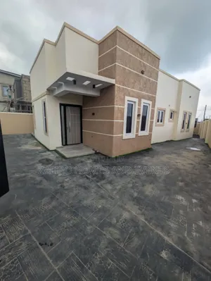 3bdrm Bungalow in Harmony Estate, Ibadan for sale